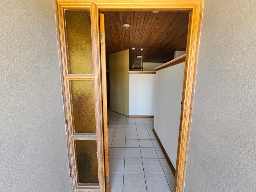 5 Bedroom Property for Sale in Riebeeckstad Free State